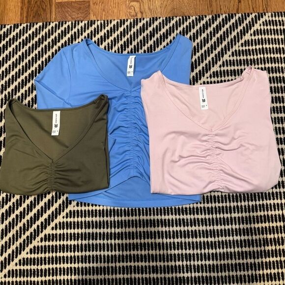 Women's Flex Shirred Cropped Long Sleeve All in Motion Vibrant pink green blue M - Picture 12 of 12